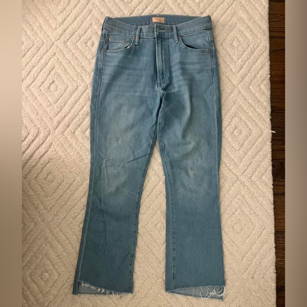 Mother Denim Insider Crop Step Fray
